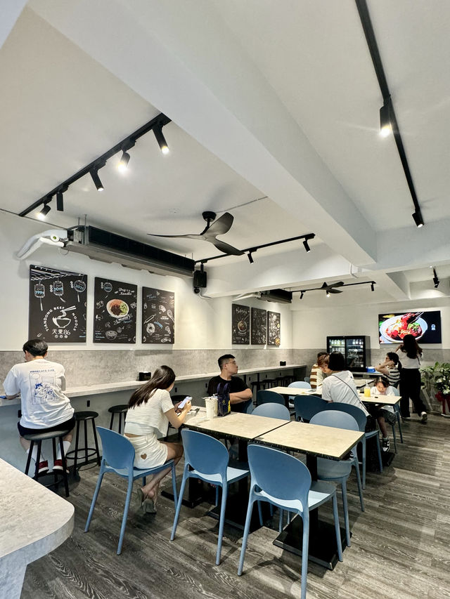 暴食台北003｜從天母開到信義區的厲害牛肉麵·天東86