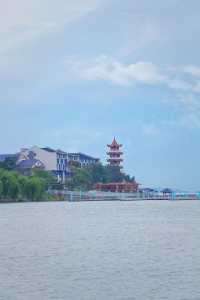 就在梁子島上新開湖景度假酒店