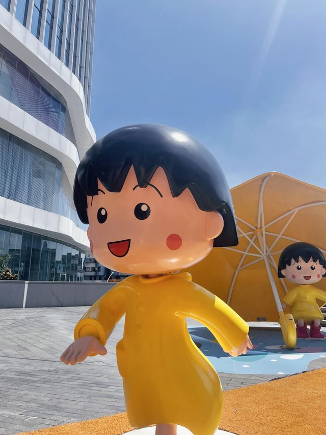櫻桃小丸子秋日遊園展 超過2,000平方米的主題展覽 近10個小丸子打卡場景超好拍！！ 還有小。