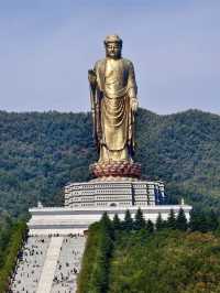 仰望壯麗佛像，感受中原大佛的神聖震撼