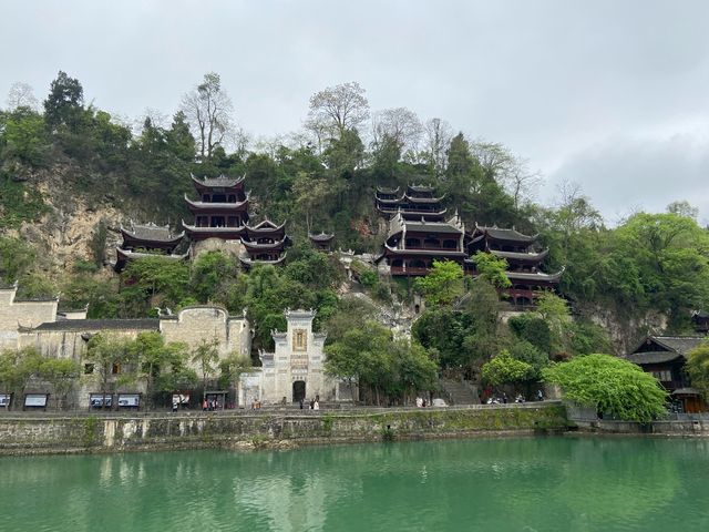帶著父母去旅行之貴州十日。