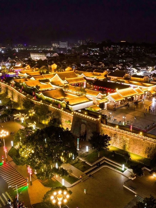 人生建議：總的來一趟徽州古城吧