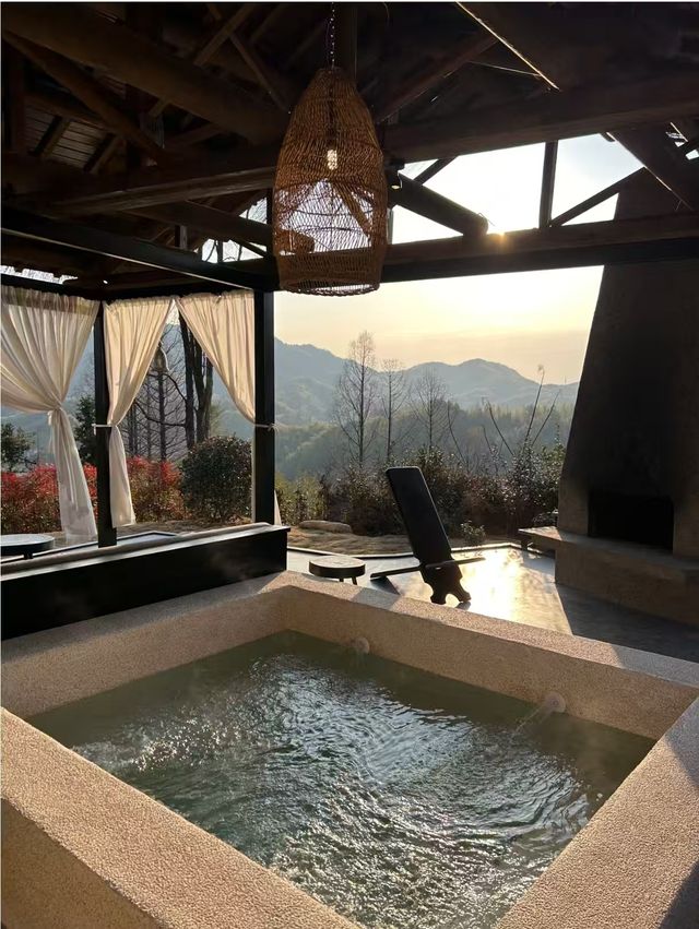 藏在山谷間的野奢私湯溫泉！