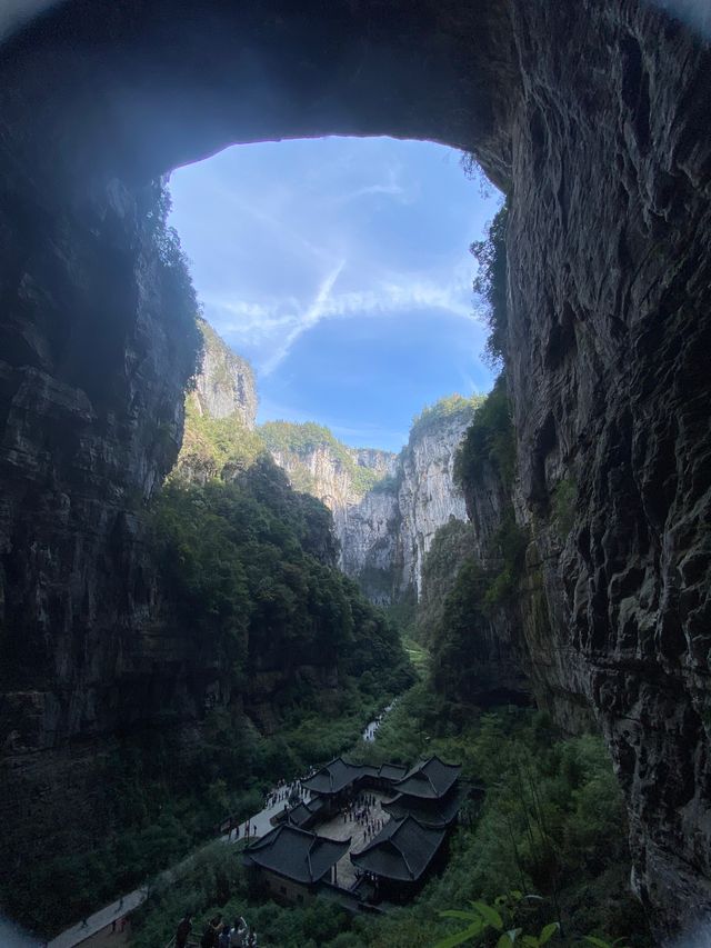 武隆天生三橋和天坑地縫，藏在重慶的現實版仙俠世界