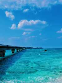 在宮古島的海風裡，邂逅那片澄澈如詩的湛藍天地