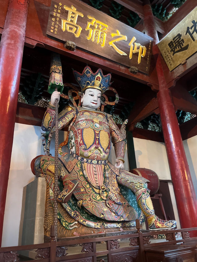 🕊️ Linyin Temple: Serenity in Stone 🍃