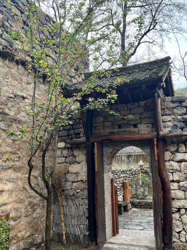 住進百年古村 隱世山居的治癒時光