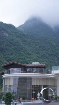 逃離高壓嘅雲端秘境：喺三清山煦初雲端酒店嘅治癒之旅