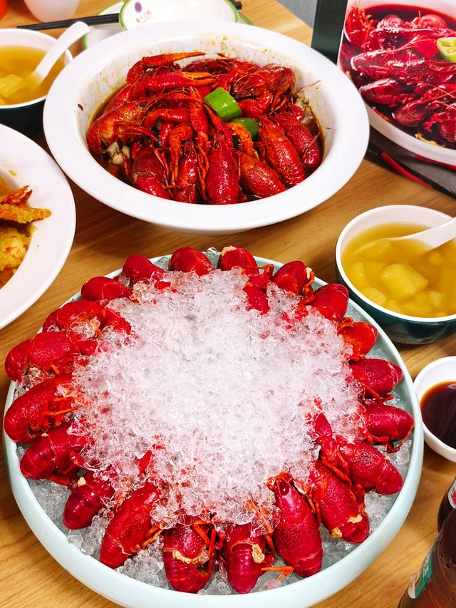 廣州宵夜頂流！巨無霸藍龍香到癲