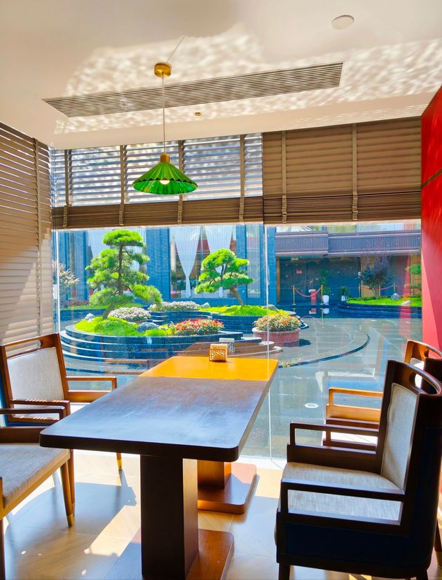璞石酒店