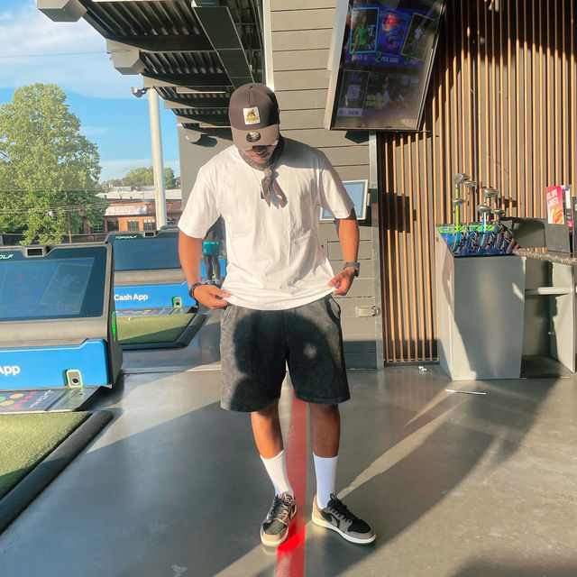 A MODERN GOLF EXPERIENCE 
