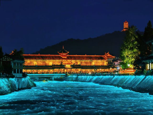 都江堰藍眼淚好震撼！帶爸媽夜遊攻略嚟啦！