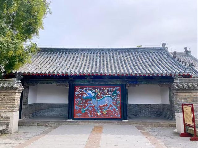 孔府的大門為何是黑色的？