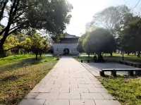 上饒玉山縣七里街公園：夏日裡嘅千年風情畫卷   在江西上饒嘅玉山縣，有一處宛如時光寶藏嘅地方——七
