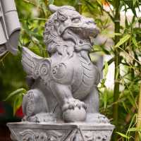 Beautiful Sculptures in Qibao Ancient Town 🗿🌸🏮