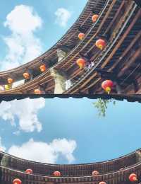 探秘客家“天上掉下的飛碟”