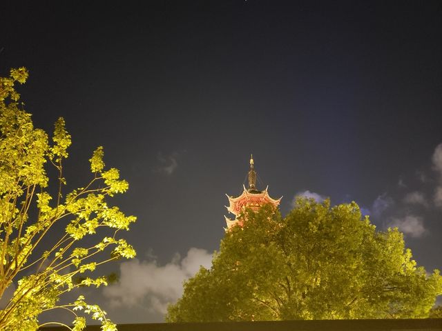 龍華會申城新地標，越夜越精彩