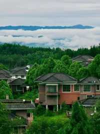 騰衝銀杏季躺平指南！三宅一界頂奢度假