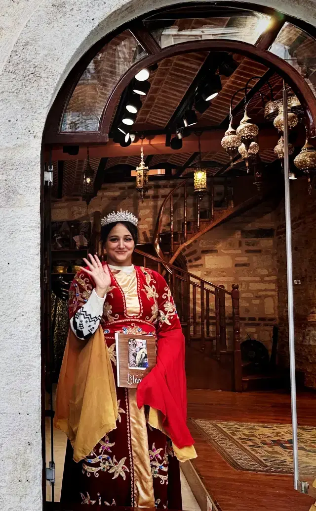 Exploring the Area Near Istanbul's Grand Bazaar