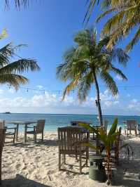 Convenient Shopping Hub on Kuhio Avenue
