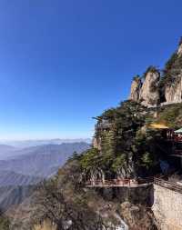 金頂映雲海，仙山藏道心——老君山邀你赴一場天地之約