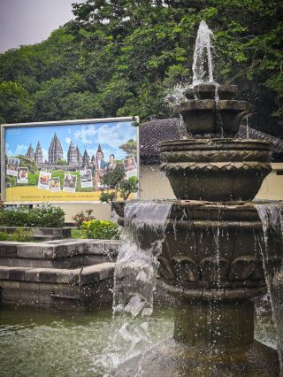 인도네시아 여행 일기 3 ｜ 화산 비경에서 만난 천년 불탑