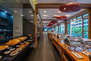 Beautiful Beachfront Hotel with Great Amenities