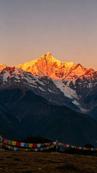 This place is just too beautiful! Nyingchi, Tibet · Sejila Mountain