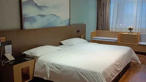 Wisata Sehari ke Nanyang | Menginap di Nanshan Moshe Hotel dan kunjungi Kuil Bodhi yang berusia seribu tahun di Gunung Xinghua — traveler post in Zhenping