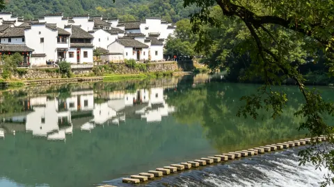 เส้นทางเดินเล่นถ่ายรูปหมู่บ้านโบราณหลี่สุ่ย แบบสโลว์ไลฟ์ — traveler post in หลี่ซุ่ย