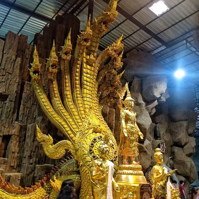 วัดมณีวงศ์ จ.นครนายก 