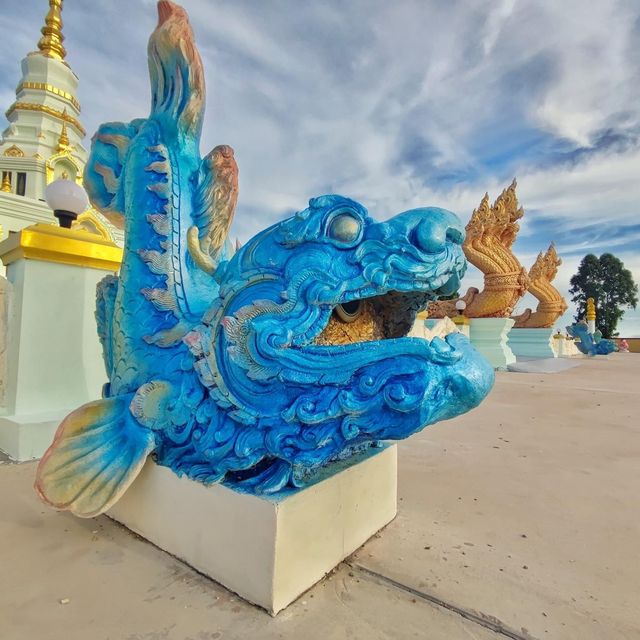 วัดแสนสุข วัดสวยชลบุรี