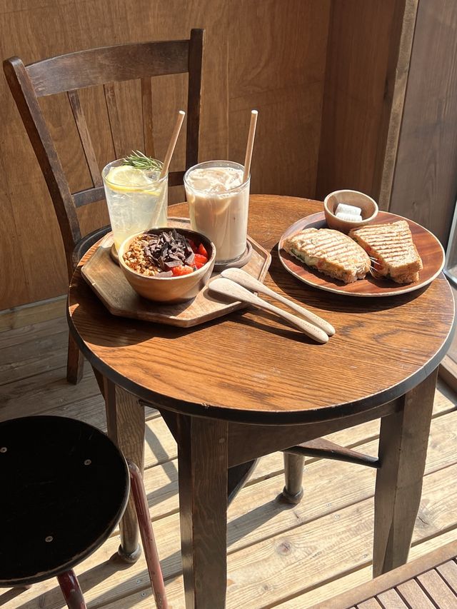 韓国/ソウル【安国】グリークヨーグルトとサンドイッチが美味しいお店🤍🥪 韓国/ソウル【安国】グリークヨーグルトとサンドイッチが美味しいお店🤍🥪