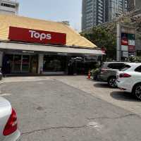 Hot Shoppe ร้านอร่อยและเก่าแก่ย่านสุขุมวิท 