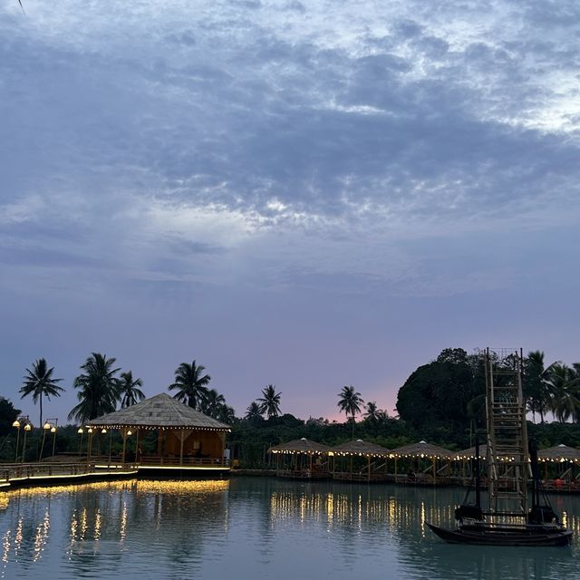 ร้านอาหารเปิดใหม่ ริมน้ำ บรรยากาศดี จ.ระยอง