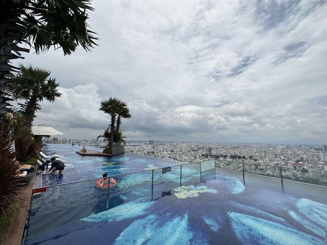 The BEST rooftop pool!!!