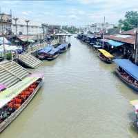 สวรรค์ของนักกิน ตลาดน้ำอัมพวา