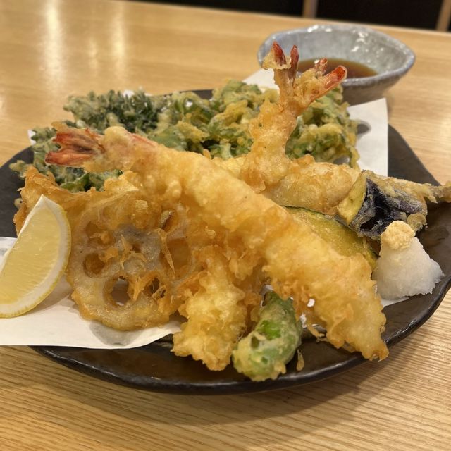 【大阪・難波】蕎麦好き必見！2種類の蕎麦を食べ比べ「そば道 裏なんば店」