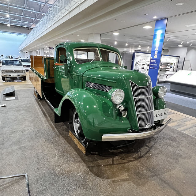 TOYOTA產業技術紀念館是到名古屋必參觀景點