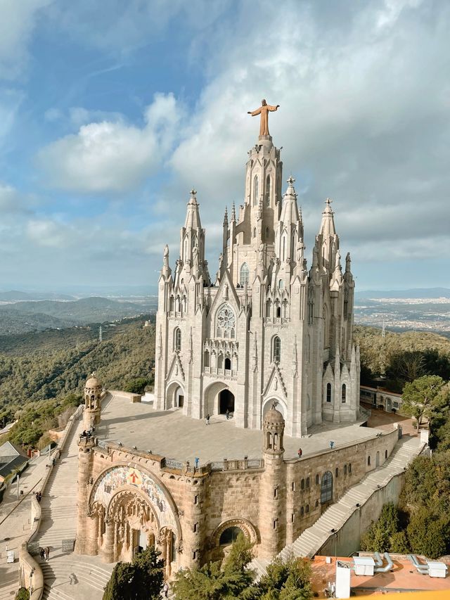 巴塞隆拿🇪🇸 俯覽城市風光”蒂比達博山Tibidabo”