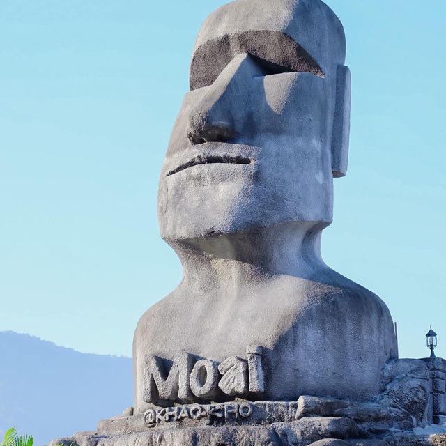 Moai 