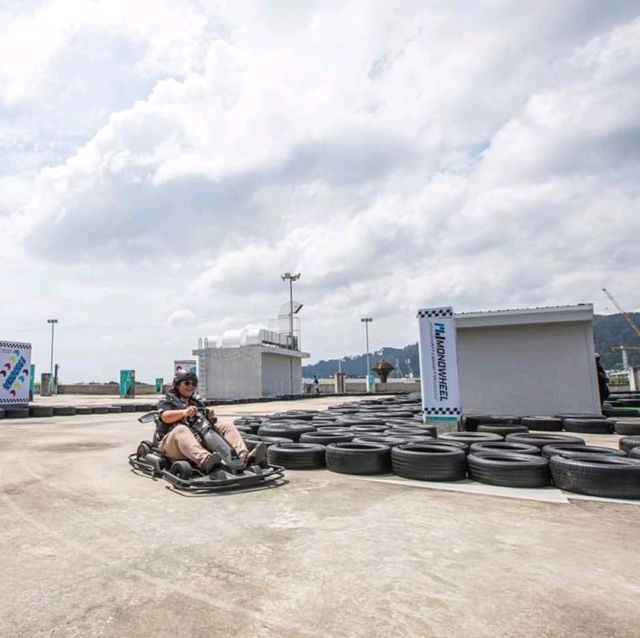 สนามโกคาร์ทไฟฟ้า ใจกลางภูเก็ต สายลุยต้องชวนมาโดน สนามโกคาร์ทไฟฟ้า ใจกลางภูเก็ต สายลุยต้องชวนมาโดน