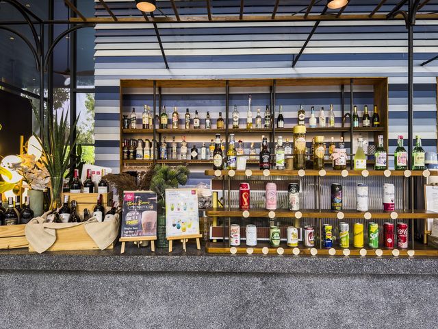 ไม่ใช่วันพฤหัสก็มาได้ ร้านอาหารในโรงแรมที่หัวหิน