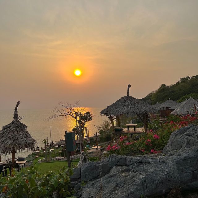 ปารีฮัท รีสอร์ต เกาะสีชัง