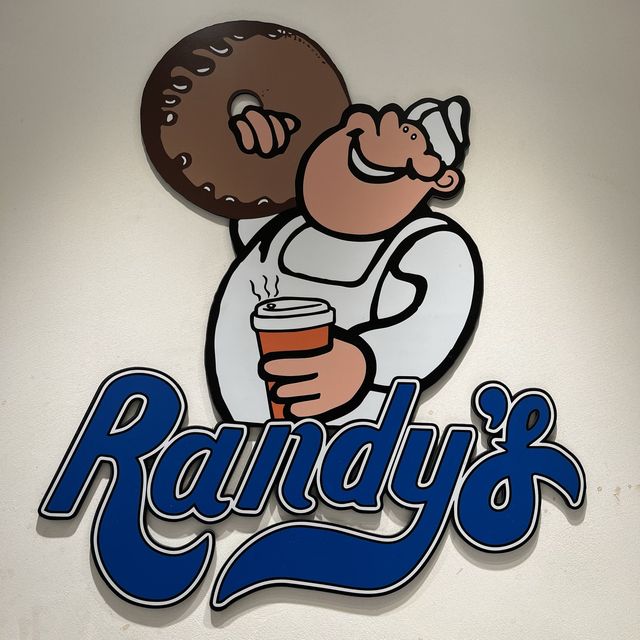 【韓国ソウル・安国】韓国でも話題のLA発ドーナツ「Randy's Donuts（ランディーズ・ドーナツ）」