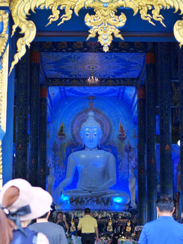 Mesmerizing beauty of Blue Temple Chiang Rai