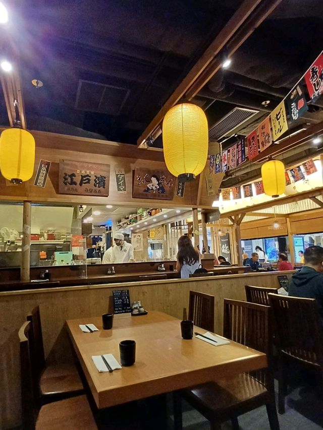 漁釧 ！新鮮美味的日本料理！