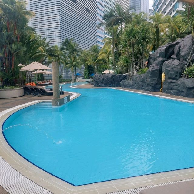 Hilton Cave Pool 
