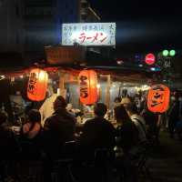福岡景點｜中州屋台，夜市小攤販的聚集地，還有美麗河景