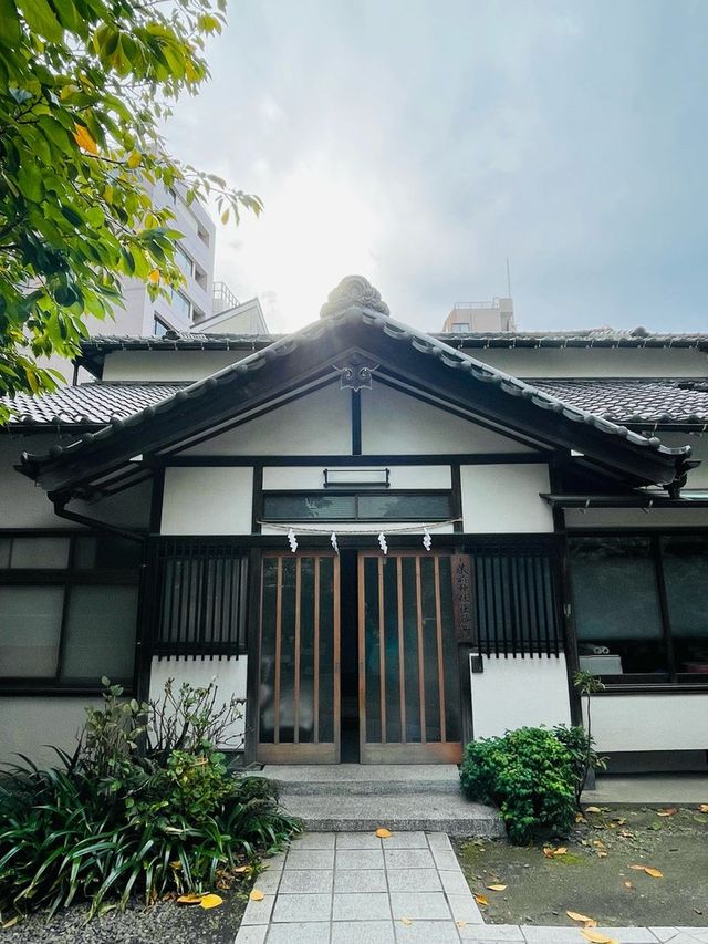 【東京都/蔵前神社】ミモザ咲かない緑豊かな境内